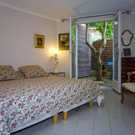 Sleeps 6 Pool Air Con Wifi Vila
