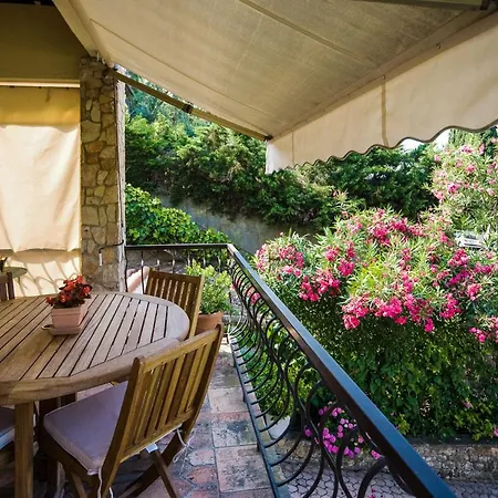 Vila Sleeps 6 Pool Air Con Wifi Le Cannet